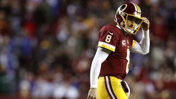 LANDOVER, MD - JANUARY 01: Quarterback Kirk Cousins #8 of the Washington Redskins looks on against the New York Giants in the third quarter at FedExField on January 1, 2017 in Landover, Maryland. Patrick Smith/Getty Images/AFP
== FOR NEWSPAPERS, INTERNET, TELCOS & TELEVISION USE ONLY ==