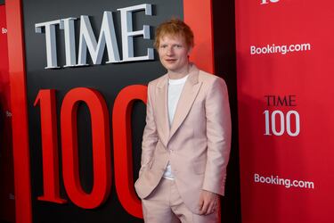Ed Sheeran posa en la alfombra roja de la gala TIME100 celebrada en la ciudad de Nueva York. 