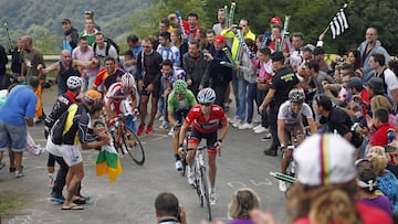 Chris Horner y Alejandro Valverde suben las rampas de L´Angliru en su última ascensión en la Vuelta a España 2013. La subida al Alto de L´Angliru en la penúltima jornada podría decidir al ganador de la Vuelta 2017.