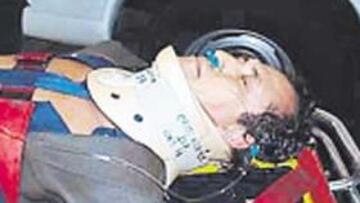 Jorge Valdano tuvo que ser evacuado en camilla.