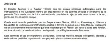 ¿Con quién habla el auxiliar de Pumas, Raúl Alpizar?