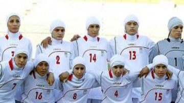 La FIFA estudia permitir el 'hiyab' o pañuelo a mujeres