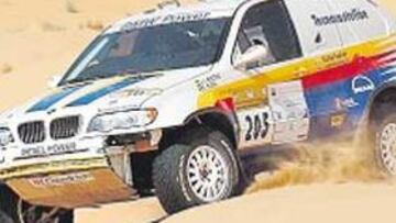 <b>ILUSIONADO. </b>José Luis Monterde, al volante de su BMW.