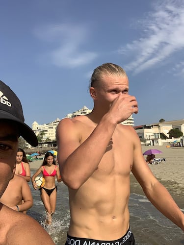 Haaland, de paso por Marbella 