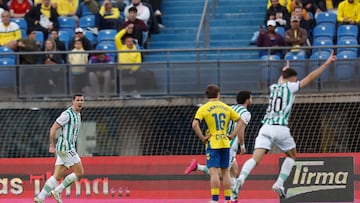 Fuentes celebra su gol en el Gran Canaria