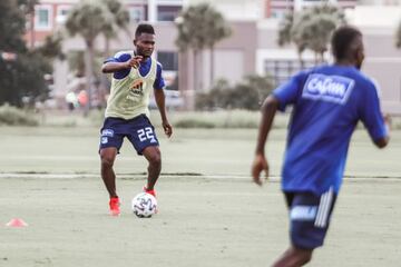 Millonarios entrenó en el Omni Champions Gate de Orlando antes de disputar el partido amistoso ante Atlético Nacional por la Florida Cup.