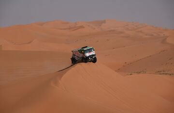 Pascal de Baar, Stefan Slootjes y Marcin Kruger de Riwald Dakar Team.