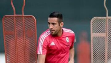 Mauricio Isla entrena a la espera de la definición de su futuro.