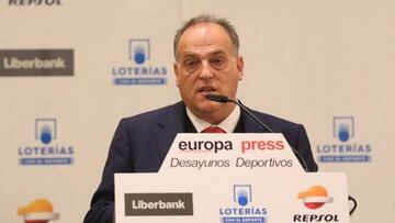 Tebas: "A Laporta solo le faltaba ponerse la estelada en el palco"