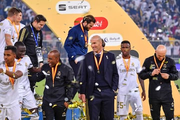 El Real Madrid campeón de la Supercopa de España. Zinedine Zidane.