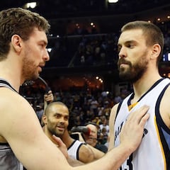 Parker (27) renace y cierra el primer Gasol-Gasol de playoffs