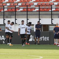 El Valencia soluciona el tema de los pagos con sus jugadores