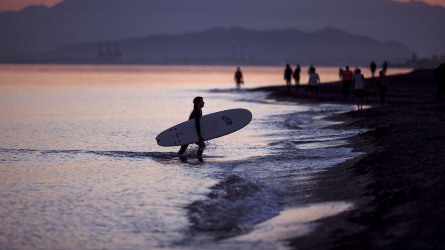 ¡Ola de Aventura! Las Mejores Playas Baratas de España para Deportes Acuáticos