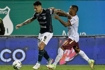 Tras varias buenas temporadas en Deportes La Serena, recaló en Deportivo Cali.

El conjunto colombiano estará en el Grupo E con Boca Juniors, Corinthians y Always Ready.