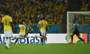 28 de junio de 2014. Mundial Brasil 2014. Partido de Colombia contra Uruguay. En ese encuentro, James Rdríguez marcó el mejor gol de año 2014.