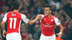 Wenger, tajante: "Alexis y Özil se quedarán con nosotros en Arsenal"