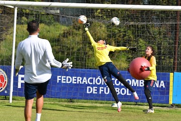 Las jugadoras de la Selección Colombia femenina completaron su tercer día de entrenamientos de cara a los dos partidos amistosos frente a la Selección de Estados Unidos el 18 y 22 de enero de 2021.