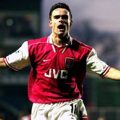 ¿Qué fue de Marc Overmars, exjugador del Arsenal y Barcelona?