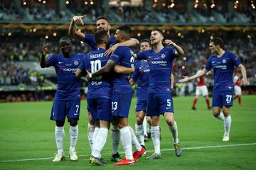3-0. Eden hazard celebr¨® el tercer gol que marc¨® de penalti.