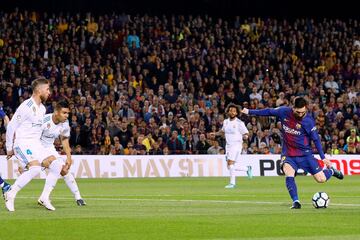 2-1. Messi marcó el segundo gol.