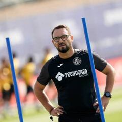 Vuelta al trabajo y presentaciones de Unal y Cucho