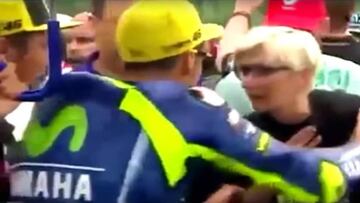 Rossi apartó a una ministra checa en la parrilla de Brno