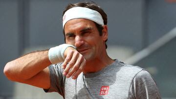 El tenista suizo Roger Federer, durante un entrenamiento para preparar el torneo Mutua Madrid Open 2019 que se disputar&aacute; en la Caja M&aacute;gica de Madrid entre los d&iacute;as 3 y 12 de mayo.