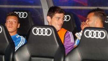 Sorprendente suplencia de Özil