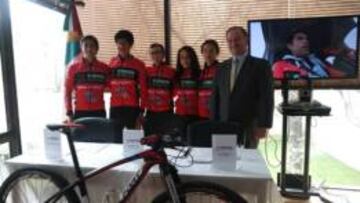 El Pro Cycling Team XC mexicano presentó a sus jóvenes incorporaciones en Praga, donde la escuadra tiene su sede en Europa.