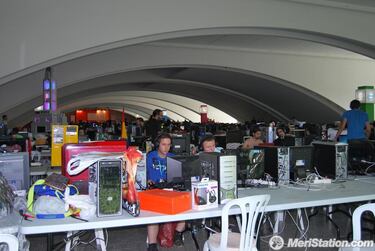 Juegos, tecnología y ocio en las primeras horas de Campus Party