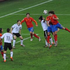 Puyol: "Le dije a Xavi, tu ponla que o meto gol o un alemán entra en la portería"