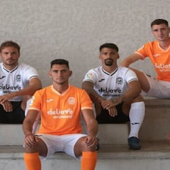 Así es la segunda y tercera equipación que rinde homenaje a los orígenes del Fuenlabrada