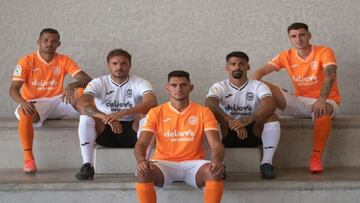 Así es la segunda y tercera equipación que rinde homenaje a los orígenes del Fuenlabrada