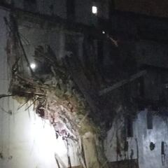 Un edificio emblemático de la localidad de Chiva se derrumba por los daños causados tras la DANA