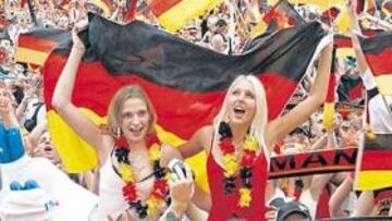 <b>'ÜBER ALLES'. </b>Alemania igualó, forzó la prórroga y se impuso en los penaltis, donde Jens Lehmann detuvo dos lanzamientos.