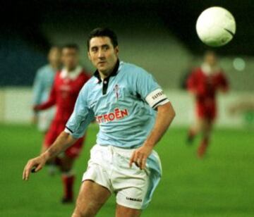 Hermano del tambi¨¦n exfutbolista Julio Salinas. Disput¨® 16 temporadas en Primera entre Athletic y Celta.