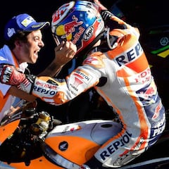 Márquez da el título número 48 al motociclismo español