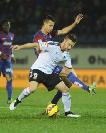 Manu del Moral y Shkodran Mustafi