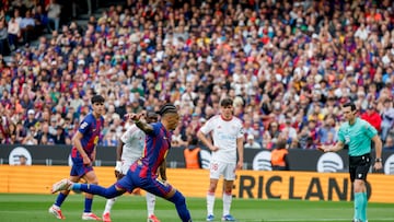 Raphinha firma el pleno perfecto