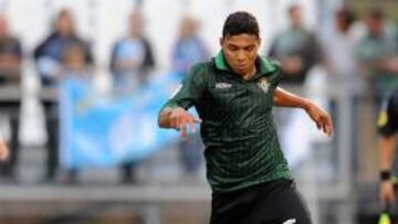 <b>ESTRENO PROMETEDOR. </b>El Betis ofreció un buen juego frente al Olympique de Marsella en la Kopa Baiona.