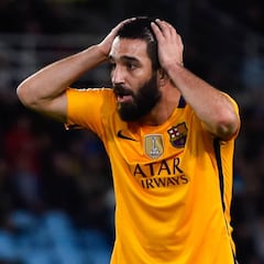 Mirror: el Barcelona escuchará ofertas por Arda Turan
