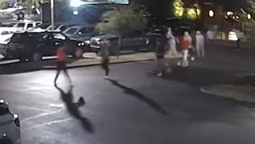 Former NHL star Paul Bissonnette fights six men in restaurant parking lot