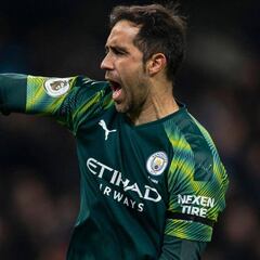 Claudio Bravo llega a acuerdo para ser nuevo arquero de Betis