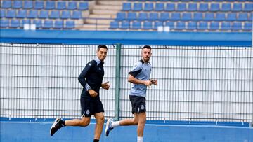 Esperando a Edu Expósito