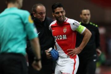 Ante el Bordeaux se lesionó la cadera en febrero de 2017 y se perdió los partidos con la Selección Colombia, por Eliminatorias