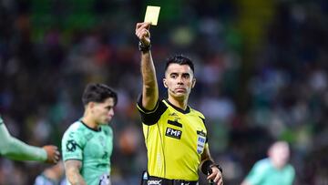 Referee Adonai Escobedo during the game Leon vs Santos, corresponding to Round 12 of the Torneo Clausura 2023 of the Liga BBVA MX, at Nou Camp -Leon- Stadium, on March 19, 2023.

<br><br>

Arbitro Adonai Escobedo durante el partido Leon vs Santos, Correspondiente a la Jornada 12 del Torneo Clausura 2023 de la Liga BBVA MX, en el Estadio Nou Camp -Leon-, el 19 de Marzo de 2023.