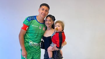 “Mis aspiraciones son altas, quiero crecer, llegar a un grande y salir del país... Soy exigente”