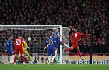 El colombiano fue una de las figuras en la victoria de los Reds 0-1 sobre Chelsea en Wembley. Cuarto título de Lucho en Inglaterra.
