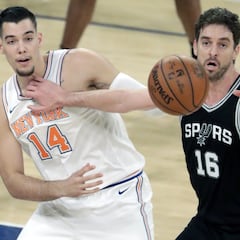 Apasionante duelo español entre Pau Gasol y W. Hernangómez