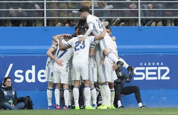 Real Madrid's players celebrate during their 4-1 win at Eibar on Saturday.